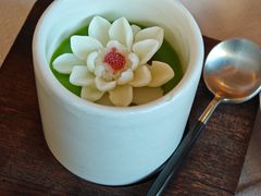 一朵白莲千娇照水-蘇锦宴·淮扬菜烤鸭·小院(三元桥霄云路店)