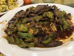 -闯关东东北农家菜(崂山石老人店)
