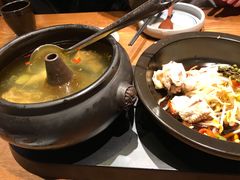 -云海肴·汽锅鸡·云南菜(天山百盛优客店)