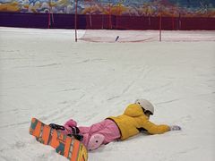 -乔波室内滑雪场