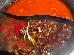 -鹿鸣山草本茶香火锅(园西路店)