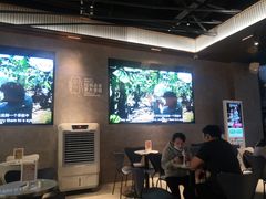 大堂-野萃山·潮汕厚果汁(十亩地店)