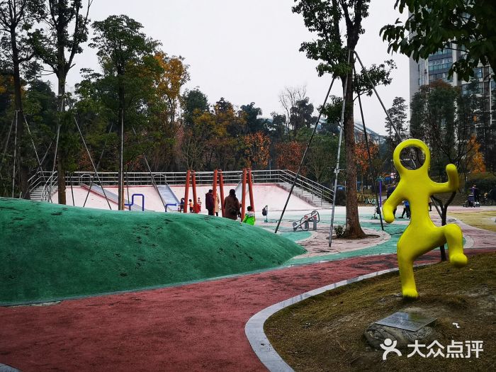 金沙滨河公园图片