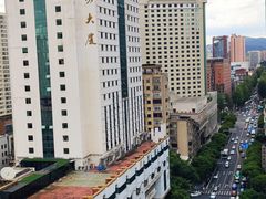 -昆明中心皇冠假日酒店