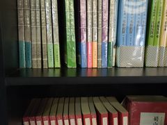 -钟书阁(松江泰晤士小镇店)