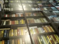 -钟书阁(松江泰晤士小镇店)