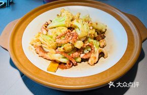 Taitung Cauliflower Stir-fried with Octopus