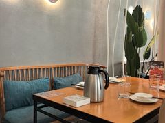 -莲餐厅·湖北菜·潜江小龙虾店(愚园路店)