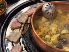 -阿山卓·野生菌火锅·纳西火塘烤肉