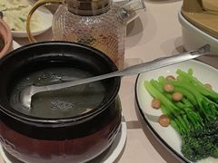 -八府香鸭·啫啫煲(华山路店)