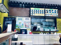 -龙记桂林米粉(财满街店)