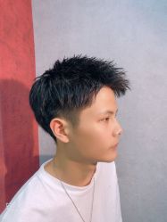 -诗悦发型烫染SALON