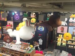 -LINE FRIENDS Garosu-gil Flagship Store