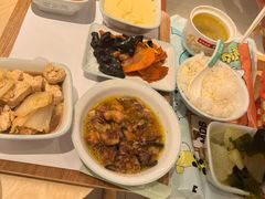 -老乡鸡(上海白玉兰广场店)