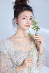 -挪娅婚纱摄影皇家会所