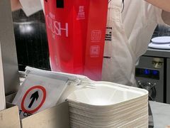 -HOT CRUSH趁热集合·现烤面包(环球港店)