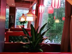 -九牧鱻·渝老鬼重庆火锅(人民路店)