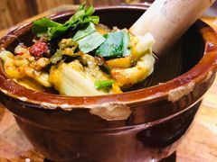 -老滇山寨•云南特色菜•地方菜•民族风情歌舞表演(金碧店)