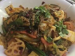 -吴忠马氏燕子麻辣烫凉皮(居安巷店)