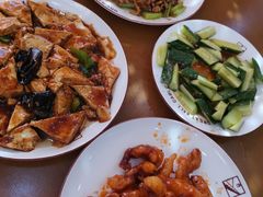 肉炒栗子蘑-翼松楼餐厅