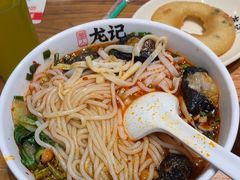 -湘人龙记老长沙米粉(鸟巢店)