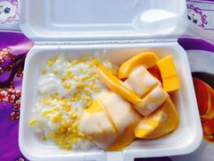 -芒果糯米饭摊子