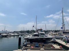 -伯肯黑德角名品折扣购物中心