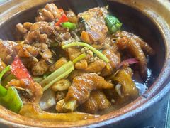 -大富蚝乌东哥饭店·石锅鱼杂·柠檬鸭(革新路店)