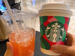 -星巴克(杭州西湖银泰1F店)