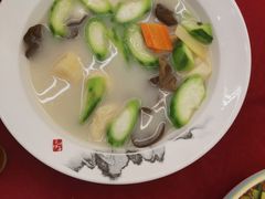 -云顶山庄·粤菜·农家菜(共和店)