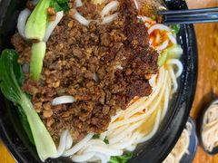 -丽虹云南过桥米线(兴工街店)