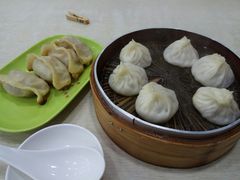 -珊珊小笼馆(仙霞路店)