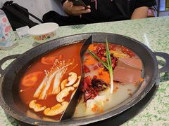 -肖婷姐大铁锅重庆火锅(南湖店)
