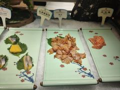 -腾阁自助餐厅(朝林广场店)