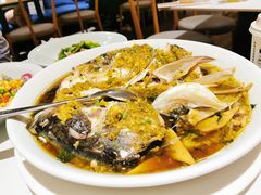 -楚山晓·湖北菜(武汉光谷K11店)