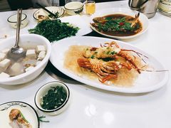 -鑫悦楼煎蟹·16年海鲜大排档