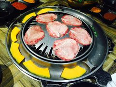 -哈哈碳都·牛肋条无限自助烤肉(台江万达店)