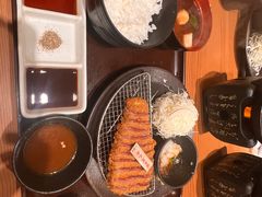 -牛カツ京都勝牛(河原町蛸薬師店)