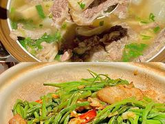 -炆艺乳鸽·煲仔饭大排档(望京来广营店)