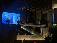 -FOUR PLAY BAR