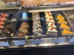 -Dough&Joe团憩(瑞虹天地月亮湾店)