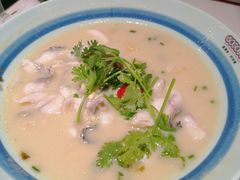 -雍哲港式餐厅(现代广场店)
