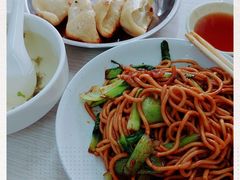 -黄阿姨锅贴大王(万航渡路店)