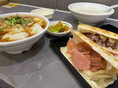 -高玛纳驴肉火烧(一世界店)