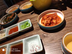 -明洞阿姨·韩式酱蟹烤肉·创意料理(三元桥店)