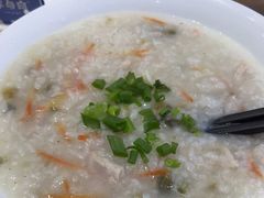 -李与白包子铺(桐梓林店)