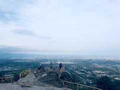 -鬼笑石后山停车场