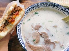 羊肉汤（多肉）-穆得·老周家牛肉烧饼(普利街店)