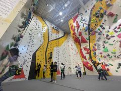 -问山MountQuest攀岩馆