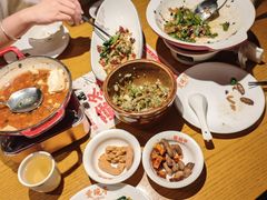 -爱碗亭·鲜炒湖南菜(壹城中心店)